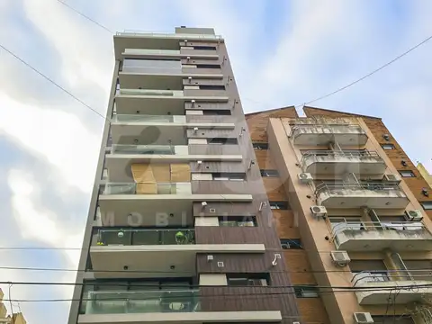 Mitre 300, Piso 3