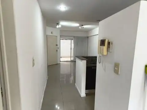 Avenida La Plata 1500, Piso 1