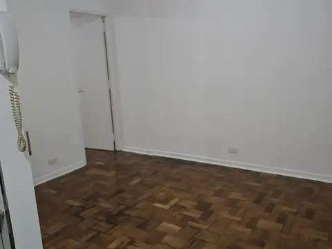 Departamento dos ambientes en alquiler en Caballito excelente estado