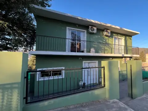 VENTA CASA 3 DOR 3 BAÑOS PILETA Y VISTA EN BIALET