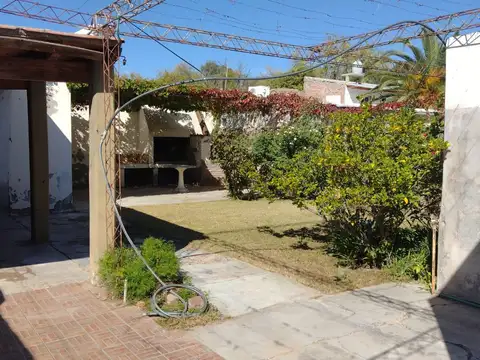 Sargento Cabral 1161, Rivadavia, Mendoza