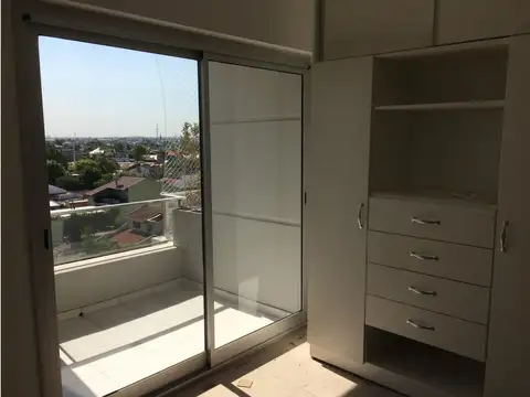 Mono Ambiente C/cochera - Lanús Oeste