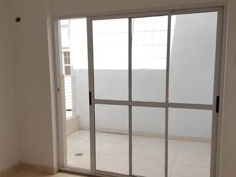 Depto Tipo Casa en Alquiler en Villa Saenz Peña, $ 640.000