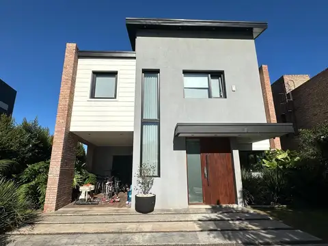 Muy linda casa en B°Cdo Bella Vista Chico, Bella Vista