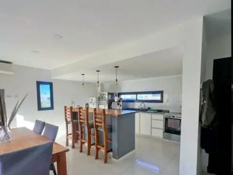Avenida Atlantida 100