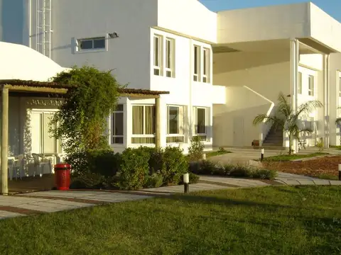 Hotel en Venta con 6690 m² de Terreno en Federación