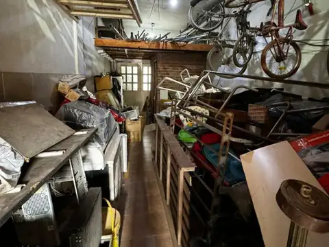 Local en Alquiler en Gregorio De Laferrere, $ 300.000