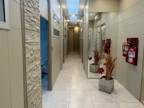 Oficina en Alquiler en Chauvin, $ 750.000