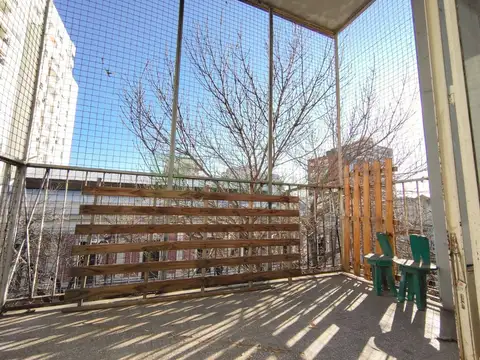 4 amb frte 2 bños  bcon  94 m2 Pq.Centen U$S1700000