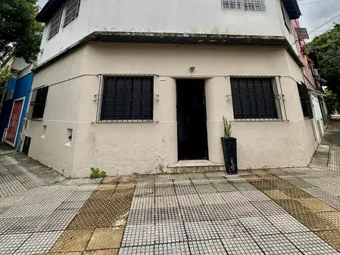 Venta PH de 3 habitaciones, Saavedra. Planta baja, todo al exterior, en esquina