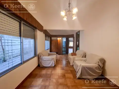 Casa 4 Ambientes en venta en Berazategui Centro - 300 m2 - Ideal primera vivienda