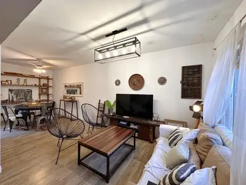 CASA - 5 AMB - ESCRITORIO - GALERÍA - PISCINA - "EL CASCO"