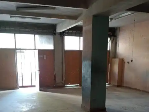 Local en Alquiler en Floresta, $ 1.200.000