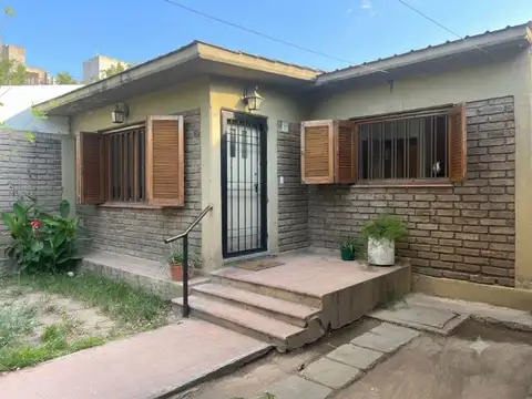 VENTA CASA GODOY CRUZ APTA CRÉDITO
