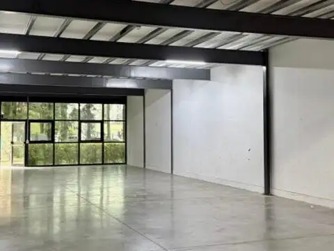 Oficina en Alquiler en Pilar Centro, USD 425