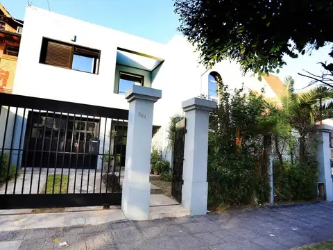 Vta. Hermosa Casa 6 amb. Haedo B. Güemes. c/pileta