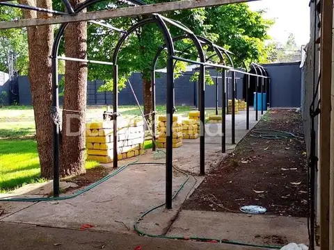 Local en Alquiler en Centro (Moreno), $ 2.300.000