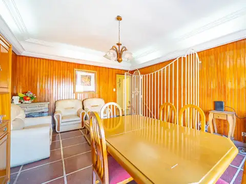 Depto Tipo Casa en Venta 50 años