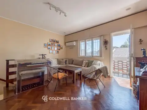 Depto Tipo Casa en Venta de 4 ambientes