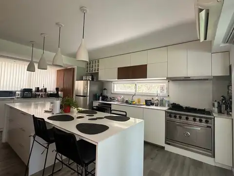 Casa en Venta en Haras Santa María, USD 260.000