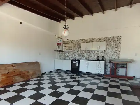 VENTA CASA QUINTA 3 AMBIENTES PONTEVEDRA PILETA