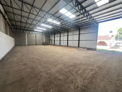 Galpon en Venta en Los Boulevares, USD 385.000