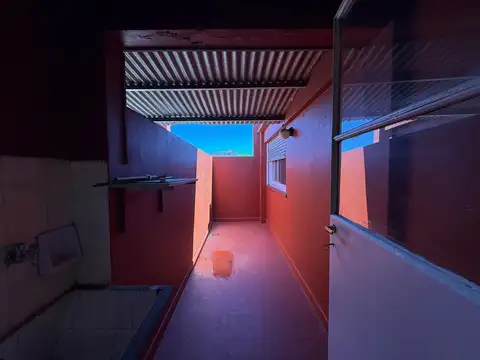Depto Tipo Casa 3 ambientes con 1 baño