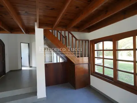 Casa en Venta con 8 cocheras