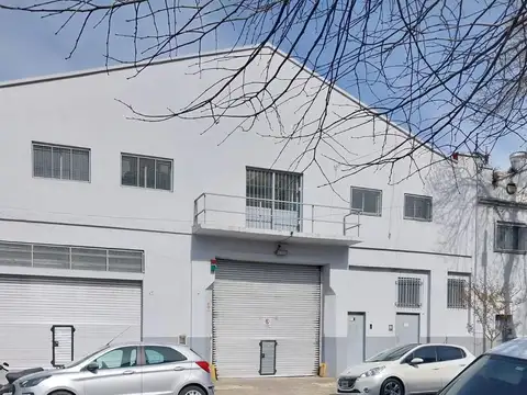 Depósito en Flores Sur