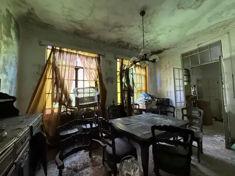 Casa 5 ambientes con 1 baño