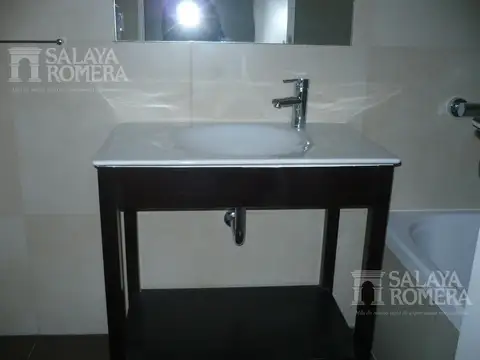 Departamento en Venta en Olivos Vias/Rio, USD 645.000