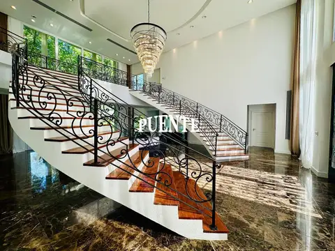 Casa en Venta de 5 dormitorios