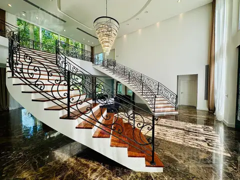 Casa en Venta de 5 dormitorios