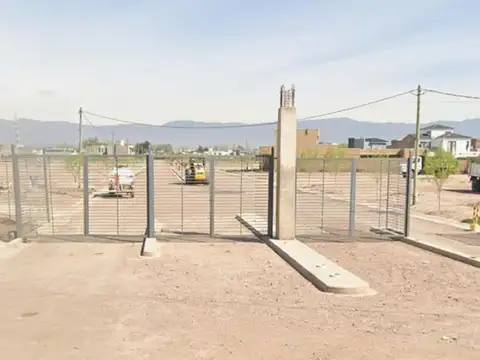 VENTA GLLEN. LOTE ESQUINA BARRIO PRIVADO