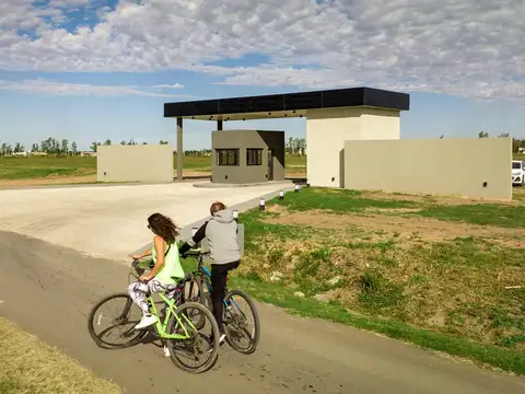 Terreno en Venta 20  mts Fondo