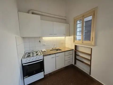 Depto Tipo Casa en Alquiler 50 años