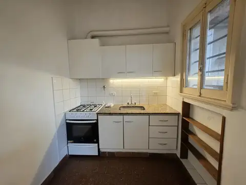 Depto Tipo Casa 2 ambientes con 1 baño