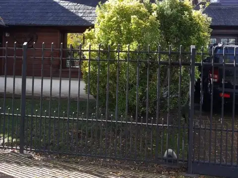 VENTA CASA SAN MARTIN DE LOS ANDES .CASCO CENTRICO