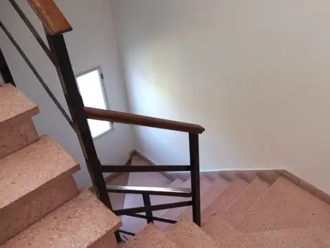 Oficina 3 ambientes con 1 baño