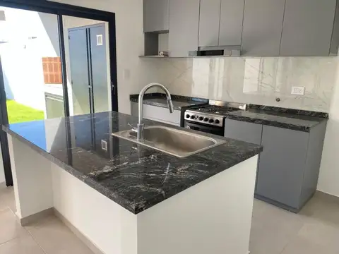 Depto Tipo Casa en Venta en Brisas De Manantiales, USD 179.900