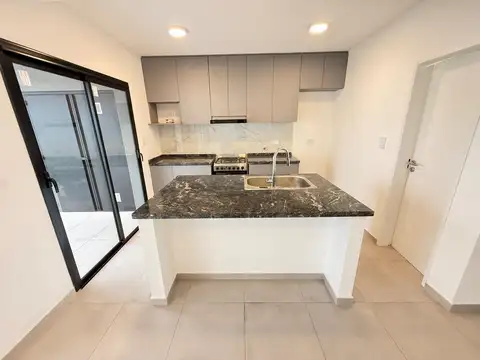 Depto Tipo Casa en Venta en Brisas De Manantiales, USD 179.900