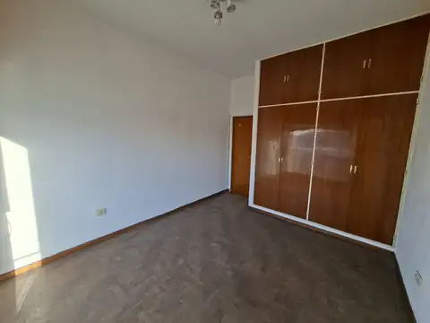 APTO CREDITO - DEPARTAMENTO 4 AMBIENTES - OPORTUNIDAD