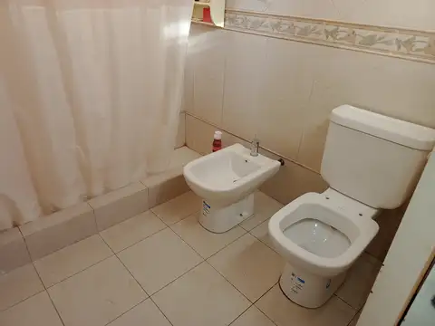 Don Torcuato- Centro 2 viviendas de 3 y 4 ambientes (Ideal Comercio)
