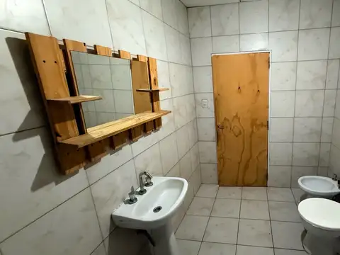 Casa en Alquiler con 1 cochera