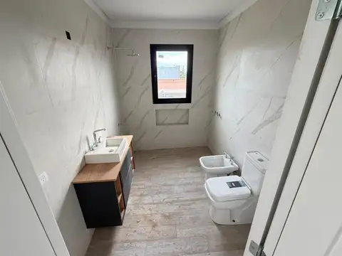 Muy buena Casa en Vila Marina