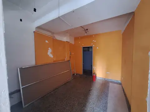 Local en Alquiler en Floresta, $ 500.000