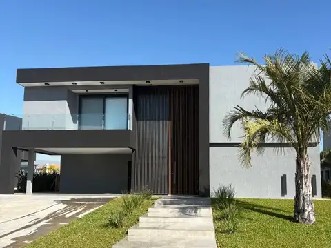 CASA EN VENTA TERRALAGOS CANNING