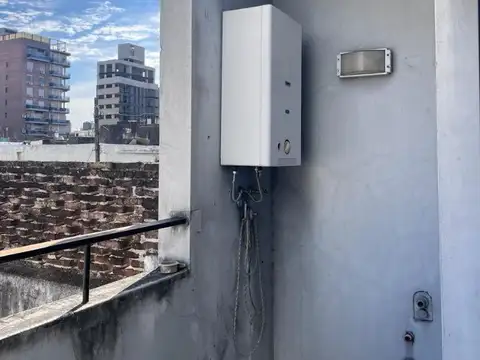 Laprida 1800, Piso 1°
