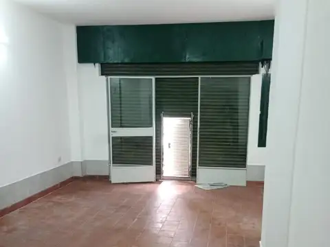 Local en Alquiler en Lomas de Zamora, $ 500.000