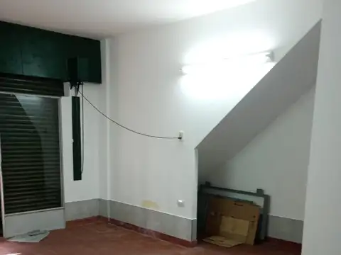 ALQUILER LOCAL EN BUENA UBICACION
